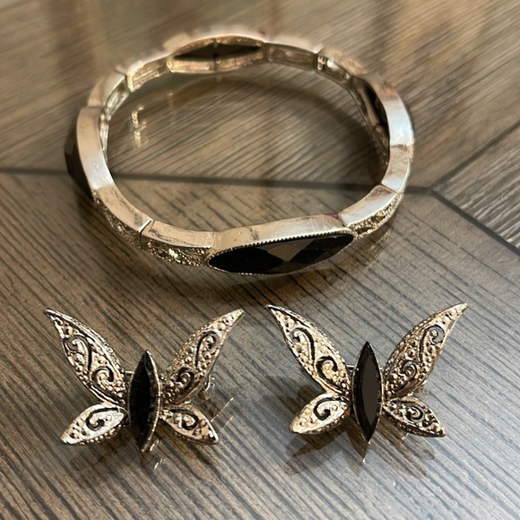 2 Vintage Sliver-tone Butterfly with Jet Black Rhinestone with Bracelet - Picture 3 of 16